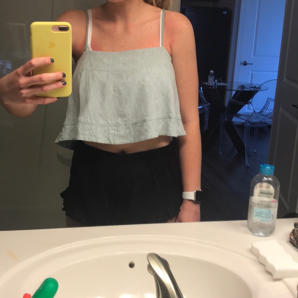 Urban outfitters full crop top - Picture 2 of 3